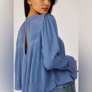 Free People | Women’s dark periwinkle/blue ruffled neck & sleeve shirt, size S
